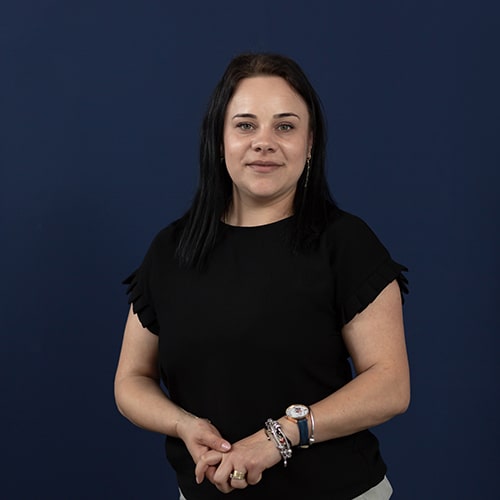 Adnana Sălăvăstru
